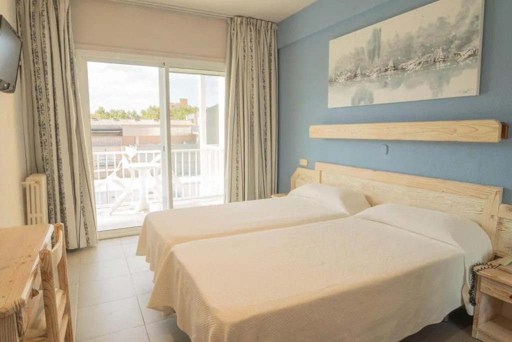 Room, S'Agoita, Costa Brava