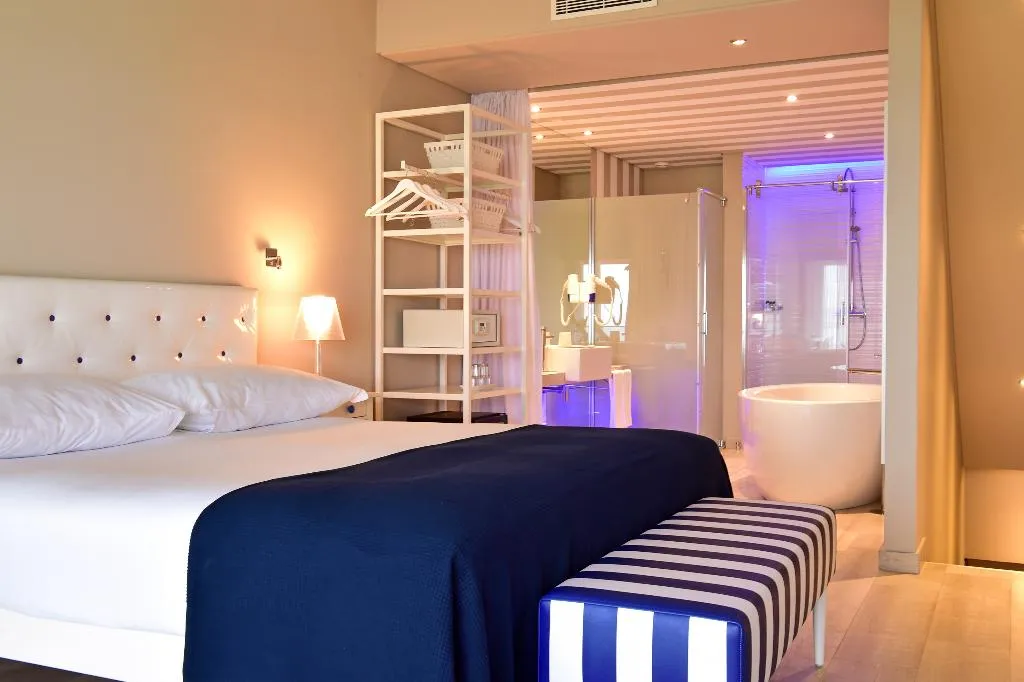 DOUBLE DELUXE SEA VIEW Room, Pestana Alvor South Beach Premium Suite Hotel, Algarve