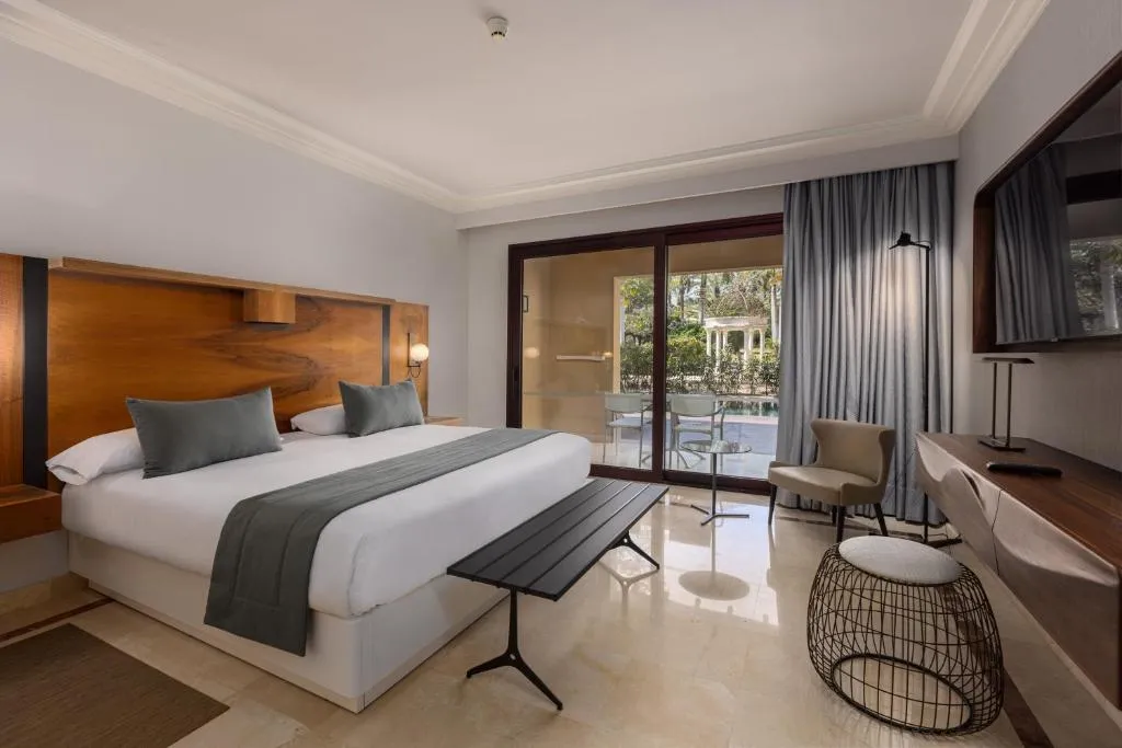 DOUBLE WITH PRIVATE POOL Room, Unique Club At Lopesan Costa Meloneras, Gran Canaria