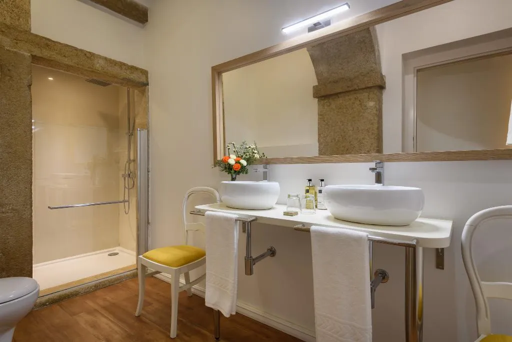 Double or Twin STANDARD Room, Alecrim Ao Chiado, Lisbon