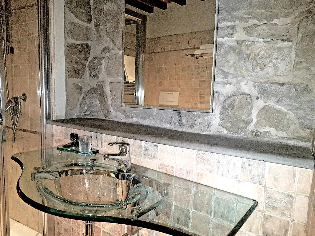 JUNIOR SUITE ONE BED Room, La Corte Del Re, Florence