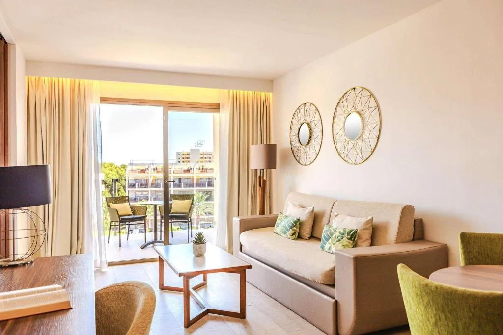 Room, Zafiro Palace Palmanova, Majorca