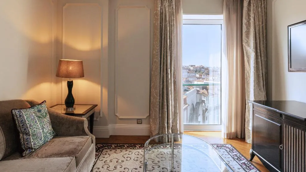 SUITE STANDARD Room, InterContinental Porto Palacio das Cardosas, Porto