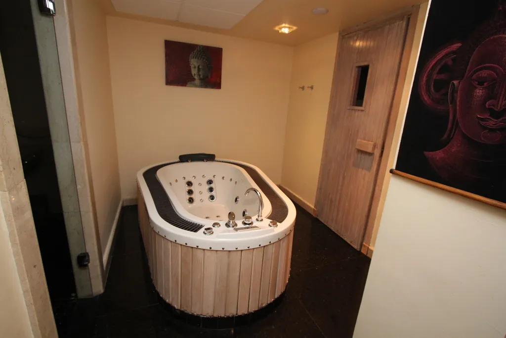 Sports and Entertainment, Casablanca Suites & Spa, Casablanca