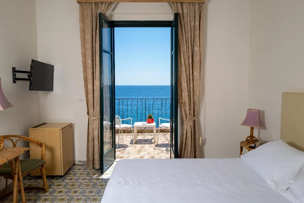 TRIPLE SUPERIOR WITH TERRACE Room, Lido Mediterranee, Taormina