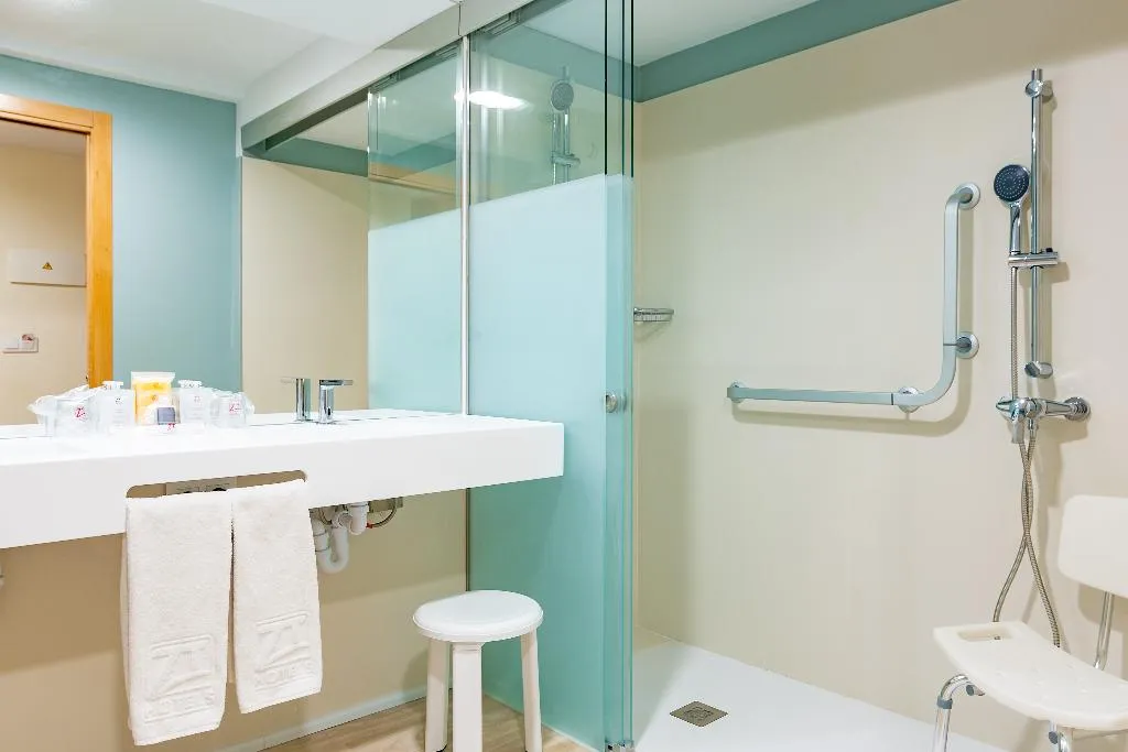 Room, Peniscola Plaza Suites, Valencia