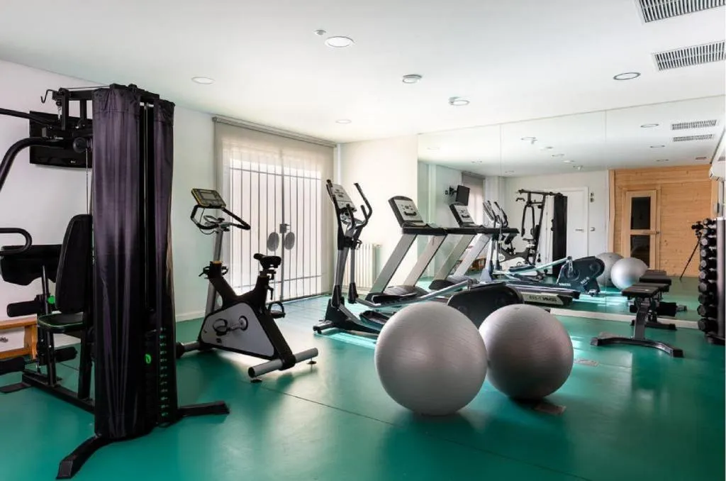 Sports and Entertainment, Parador de Cuenca, Madrid