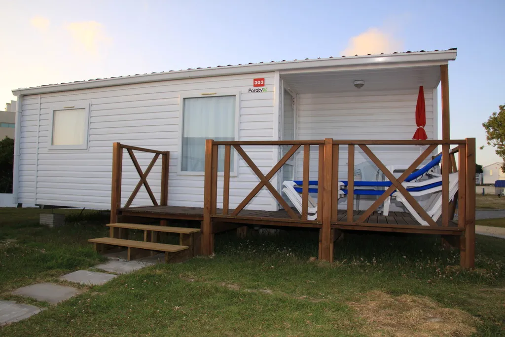 BUNGALOW CAPACITY 5 Room, Orbitur Canidelo, Porto