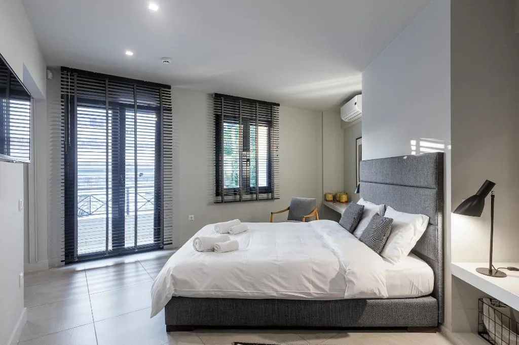 Room, Heart Of Athens, Athens