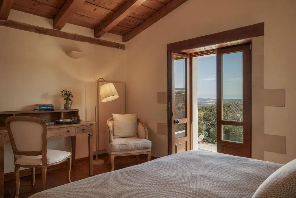Room, Kapsaliana Village Hotel, Crete