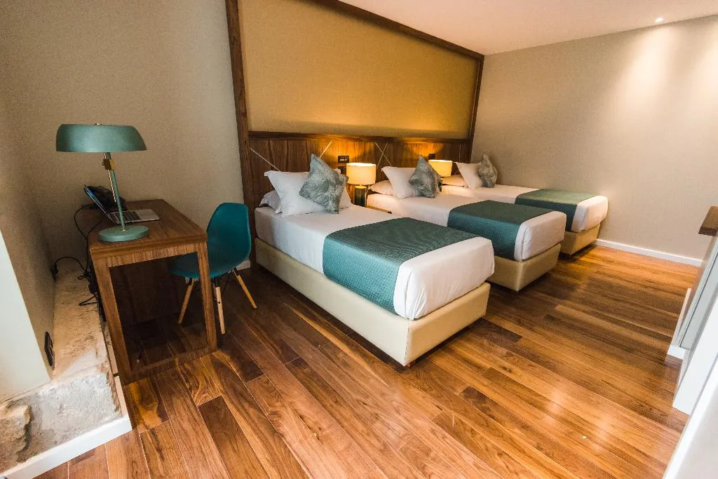 TRIPLE EXECUTIVE Room, Rossio Boutique Hotel, Lisbon