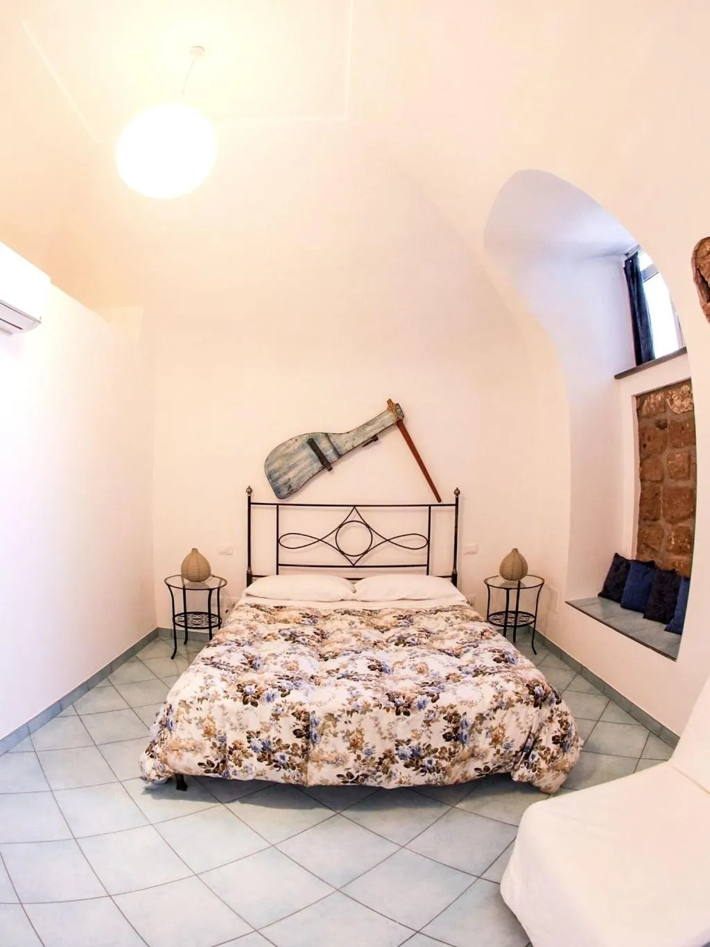 Room, B&B La Grotta Marina, Naples
