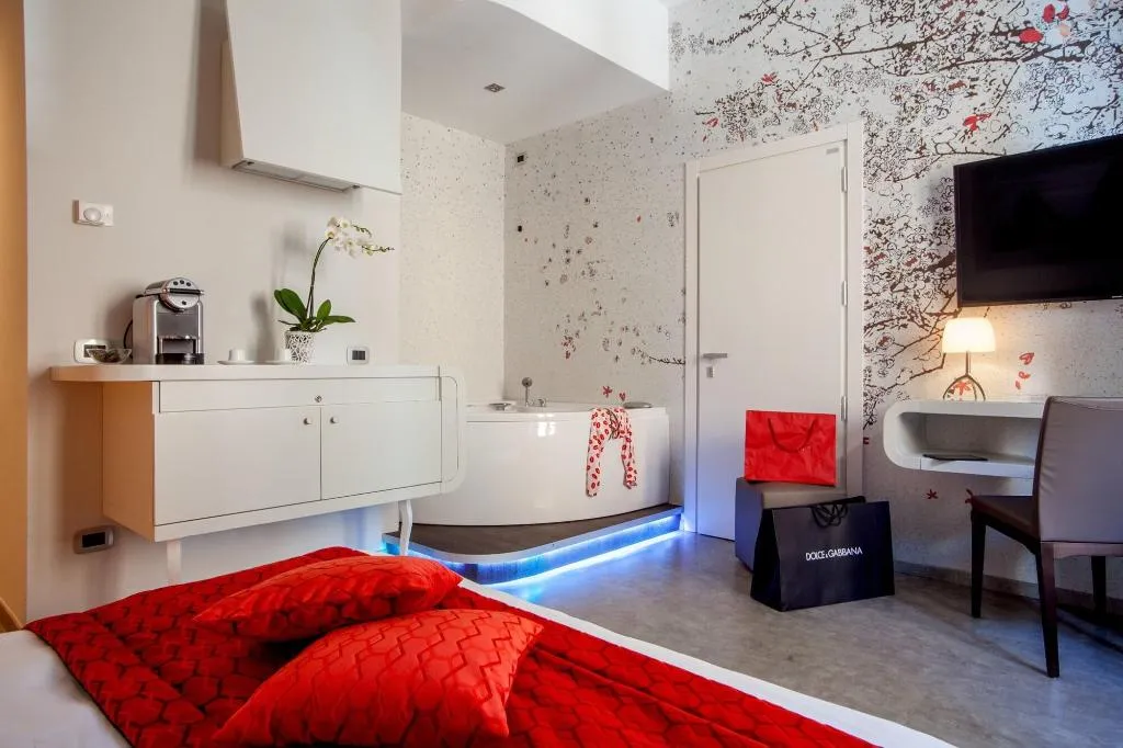 Room, Montenapoleone Suites, Milan