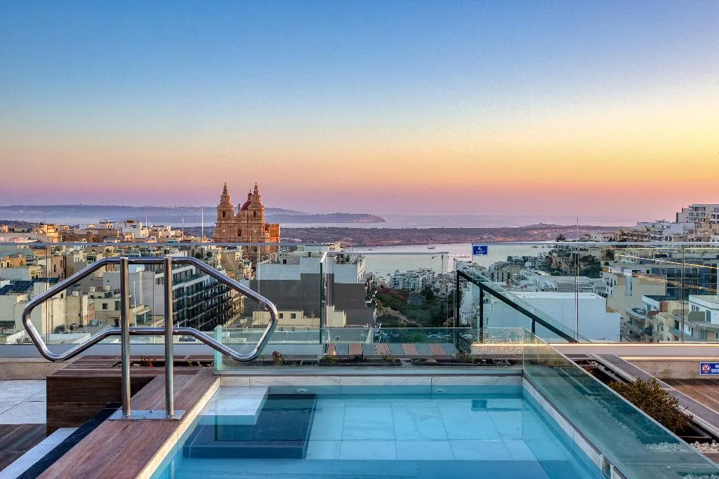 Pool, Solana Hotel & Spa, Malta