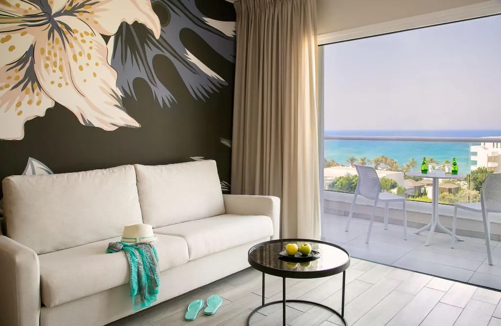 JUNIOR SUITE DELUXE Room, Vangelis Hotel & Suites, Cyprus