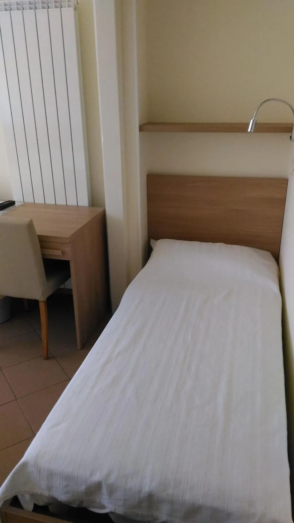 Room, Hotel Nyers, Perugia