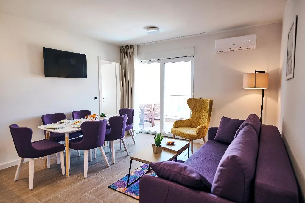 APARTMENT SEA VIEW TWO BEDROOMS Room, Arancini Residence, Split