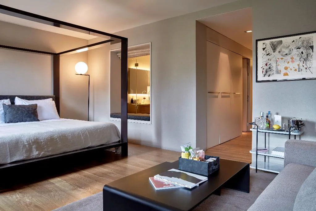 SUITE STANDARD Room, Sir Victor Hotel part of Sircle Collection, Barcelona