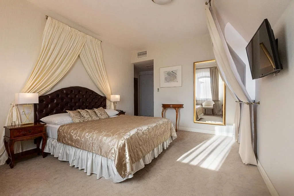 Double or Twin DELUXE Room, Hotel Hoffmeister, Prague
