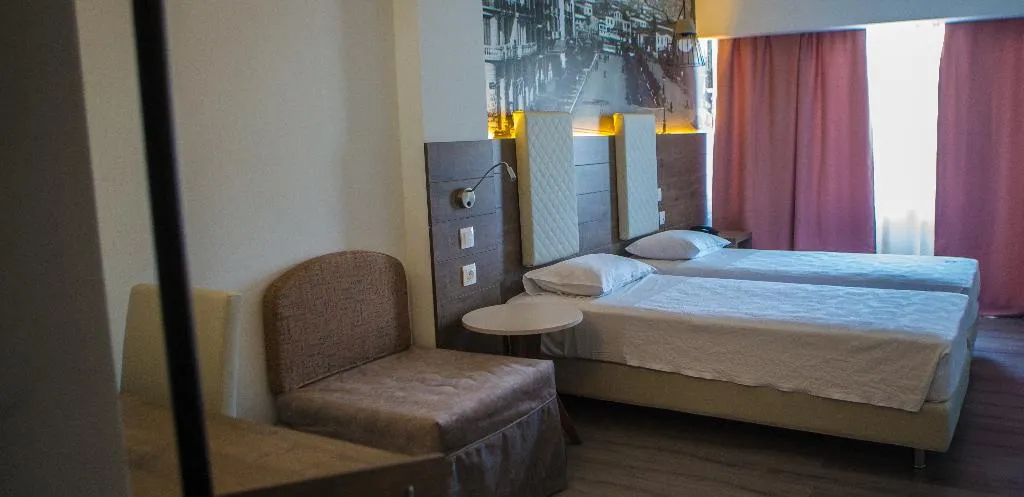 TRIPLE STANDARD Room, Metropolitan, Halkidiki