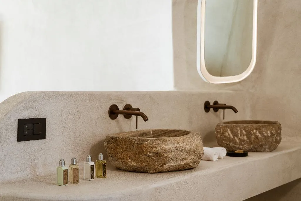 SUITE WITH PRIVATE POOL Room, One Of One Hotel, Santorini
