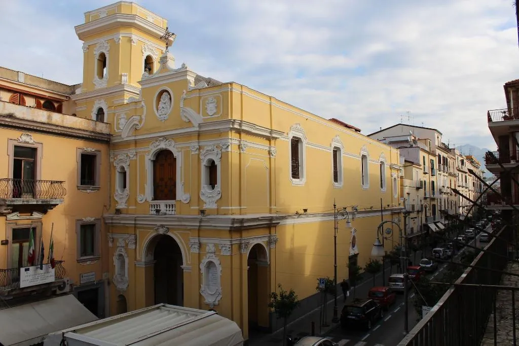 Room, Piazza Tasso B B, Naples