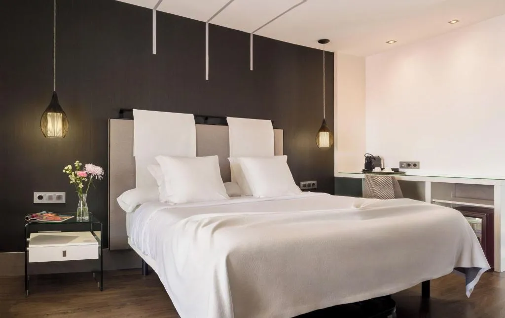 TWIN WITH TERRACE Room, Francisco I, Madrid