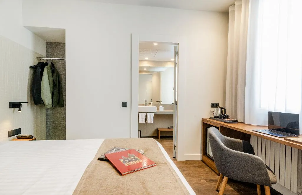 Double or Twin SUPERIOR Room, Peninsular, Costa Brava