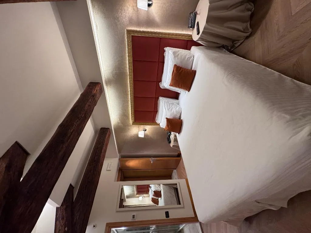 DOUBLE DELUXE Room, Ruzzini Palace, Venice