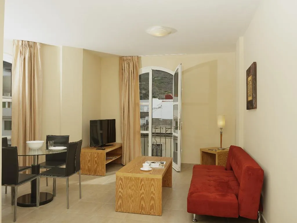 APARTMENT TWO BEDROOMS Room, Coral Los Silos, Tenerife