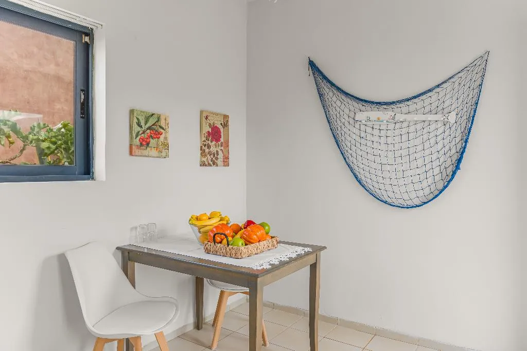 STUDIO SUPERIOR Room, Golden Bay Apartments-Garden Haven, Crete