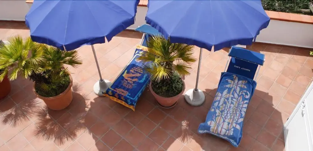 Terrace, Hotel Punto Azzurro Adult Only, Naples