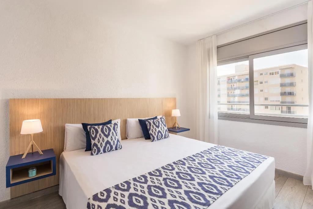APARTMENT CAPACITY 2 ONE BEDROOM Room, Pierre & Vacances Blanes Playa, Costa Brava