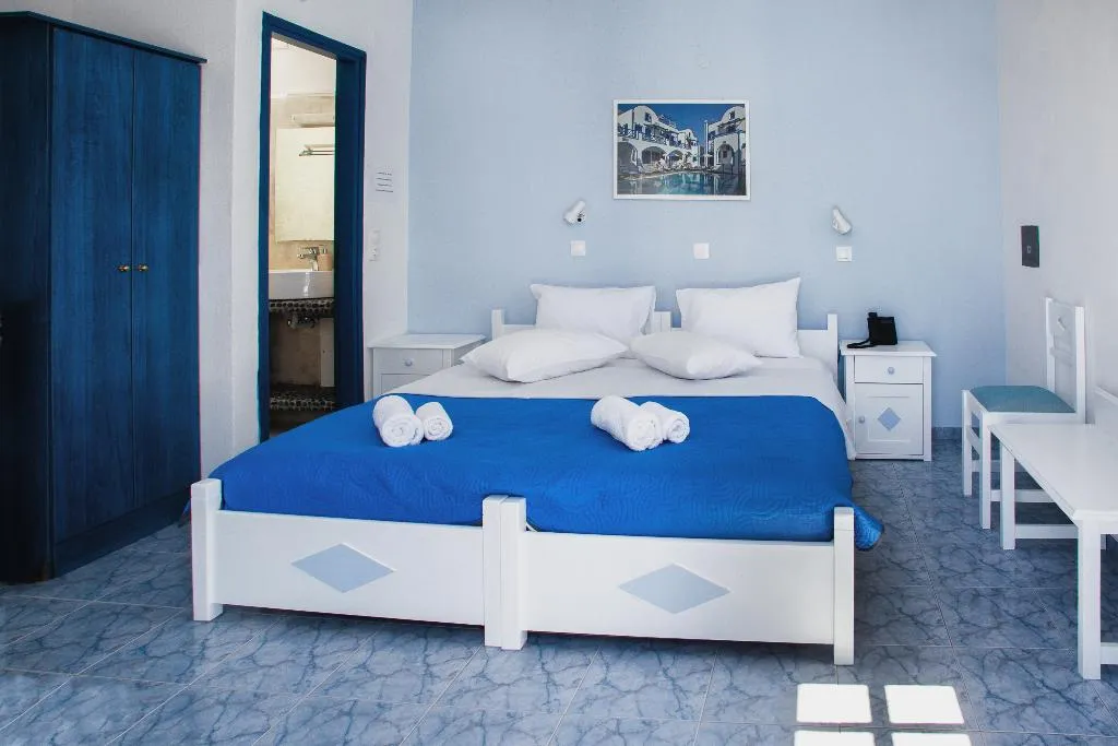 DOUBLE STANDARD Room, Roula Villa, Santorini