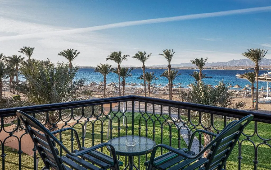 JUNIOR SUITE SEA VIEW Room, Pyramisa Beach Resort Sahl Hasheesh, Red Sea Riviera