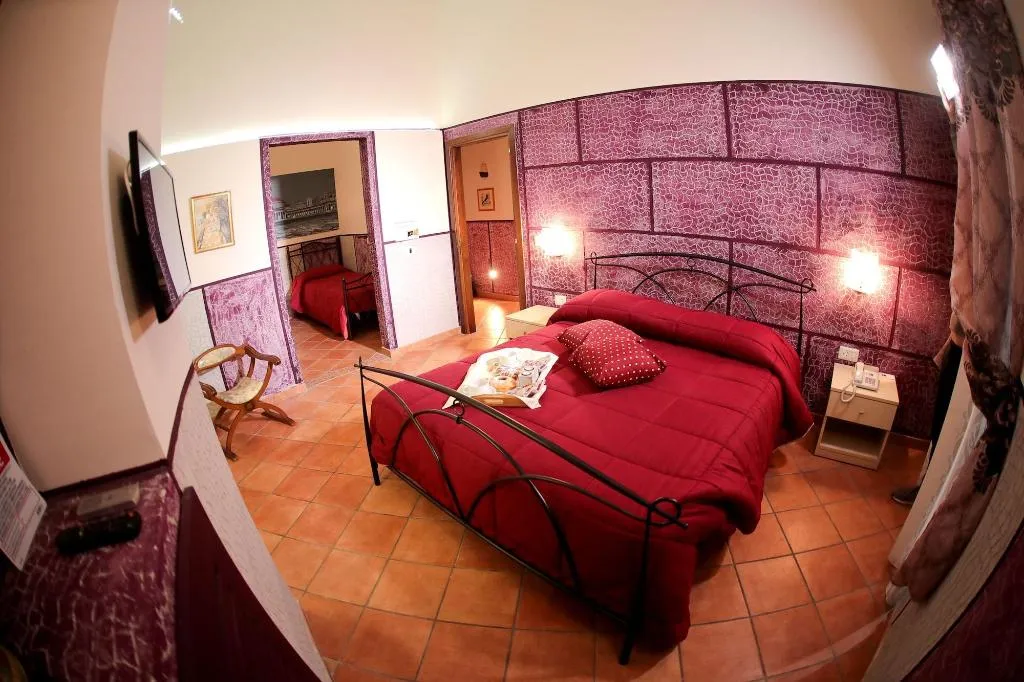 Room, Residence Confalone, Naples