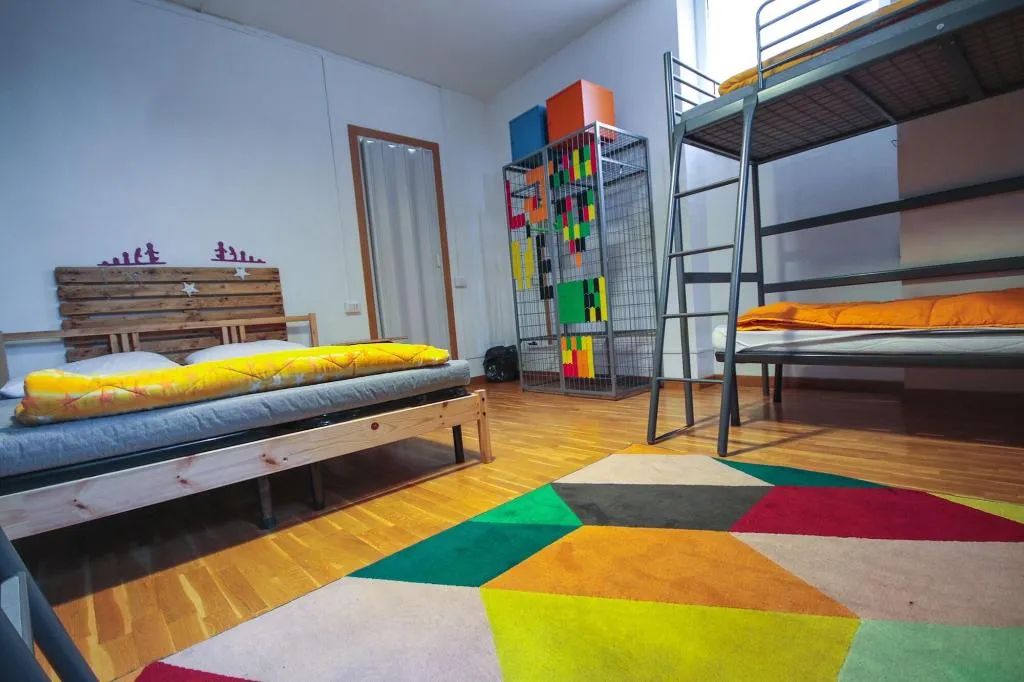 Room, Eco Hostel Floreale, Naples