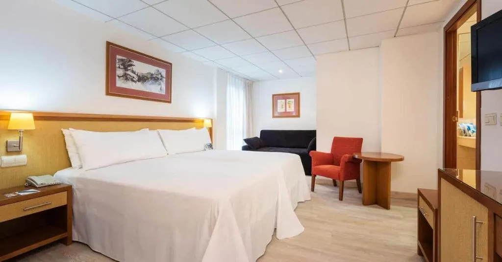 TRIPLE STANDARD Room, Vielha Val d’Arán Affiliated by Melia, Costa Brava