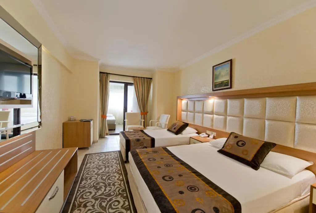 FAMILY ROOM STANDARD Room, Incekum Beach Resort, Antalya
