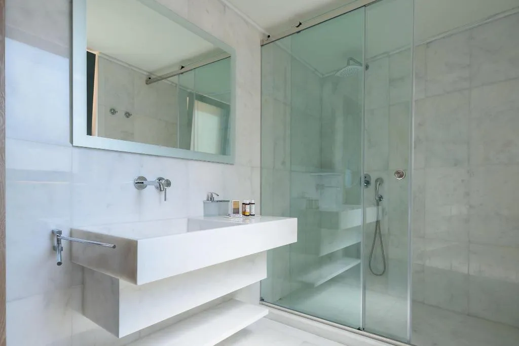 Room, FOS DownTown Suites, Athens