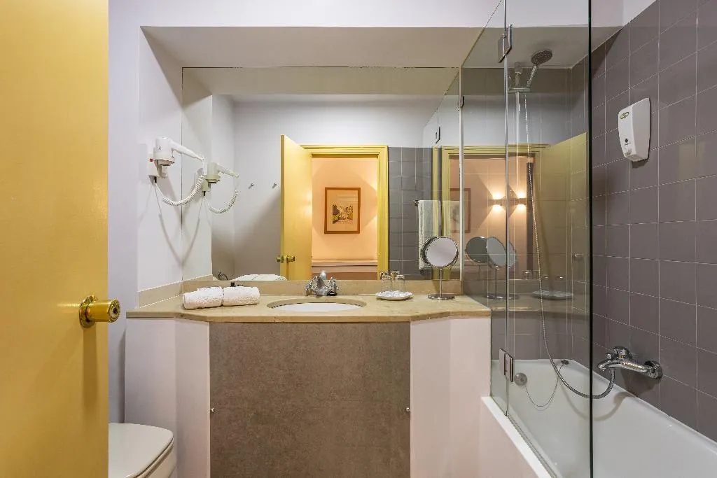 STUDIO STANDARD Room, Clube do Lago Hotel, Lisbon