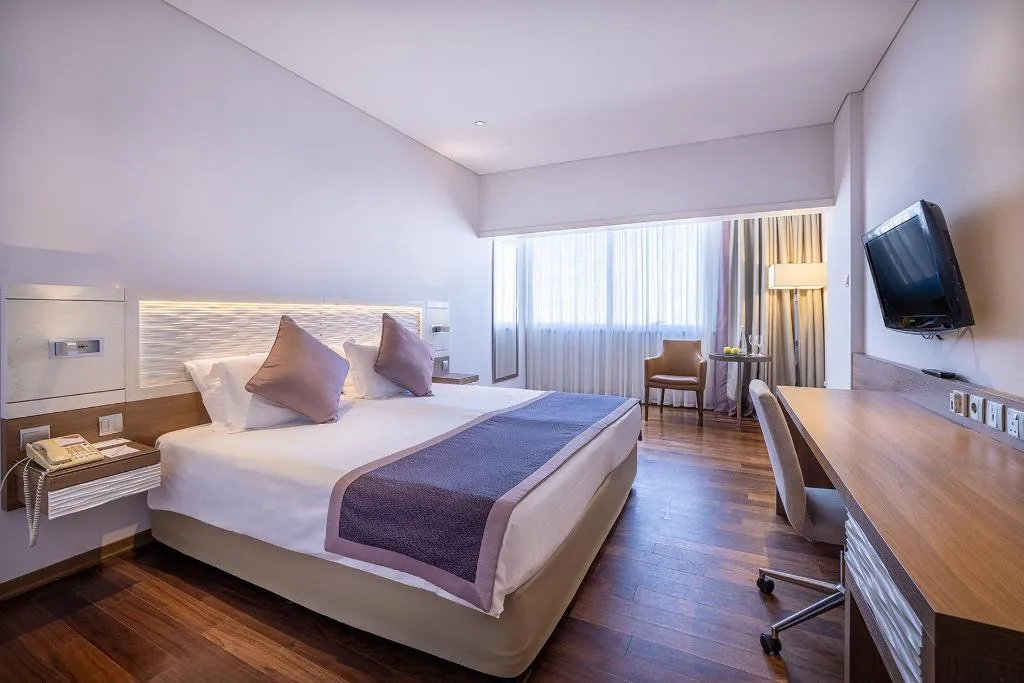 Room STANDARD Room, Crowne Plaza Limassol, Cyprus