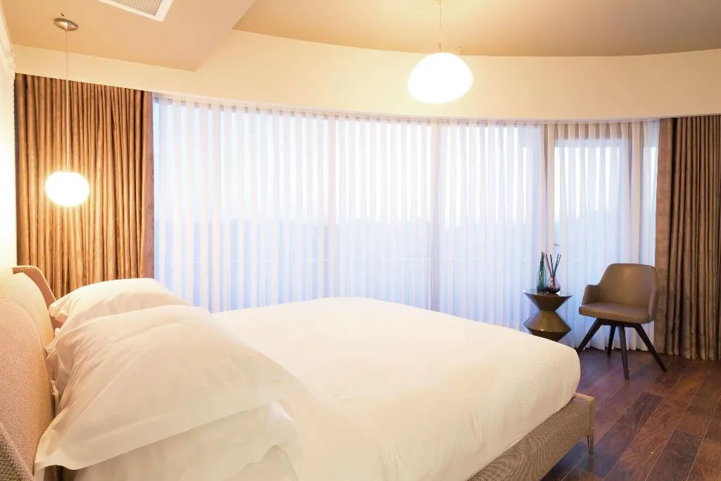 DOUBLE SUPERIOR KING BED Room, Doubletree By Hilton Izmir Airport, Izmir