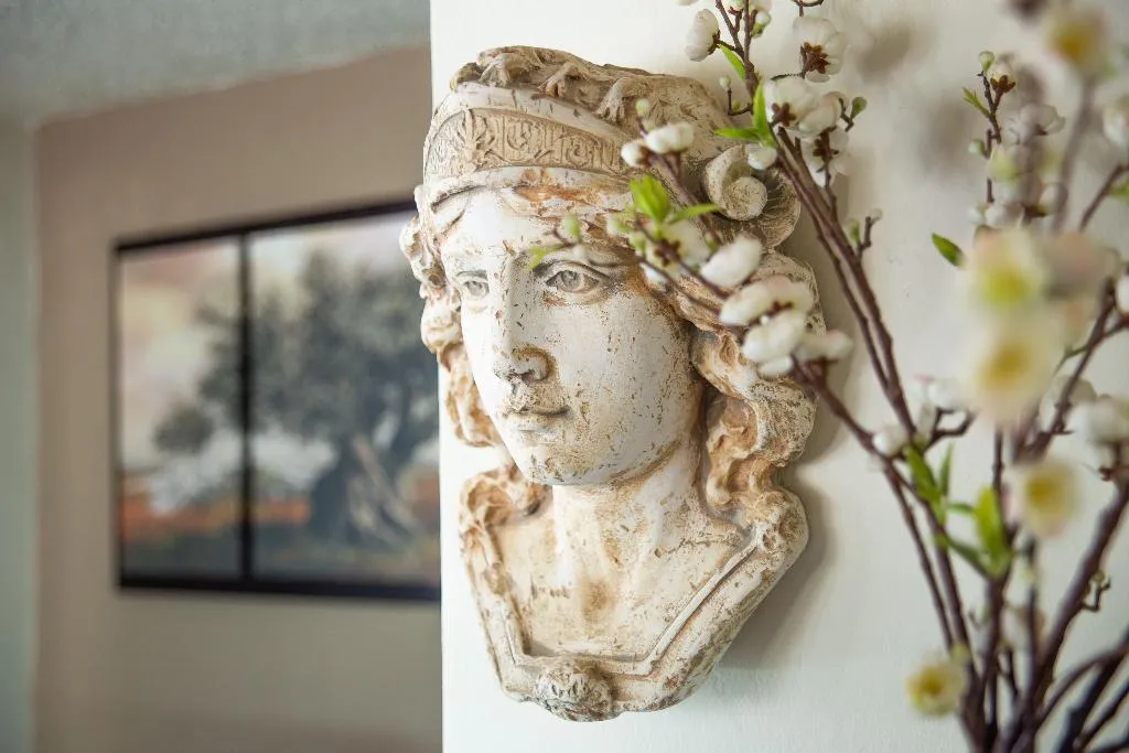 Lobby, Victoria Hill, Corfu