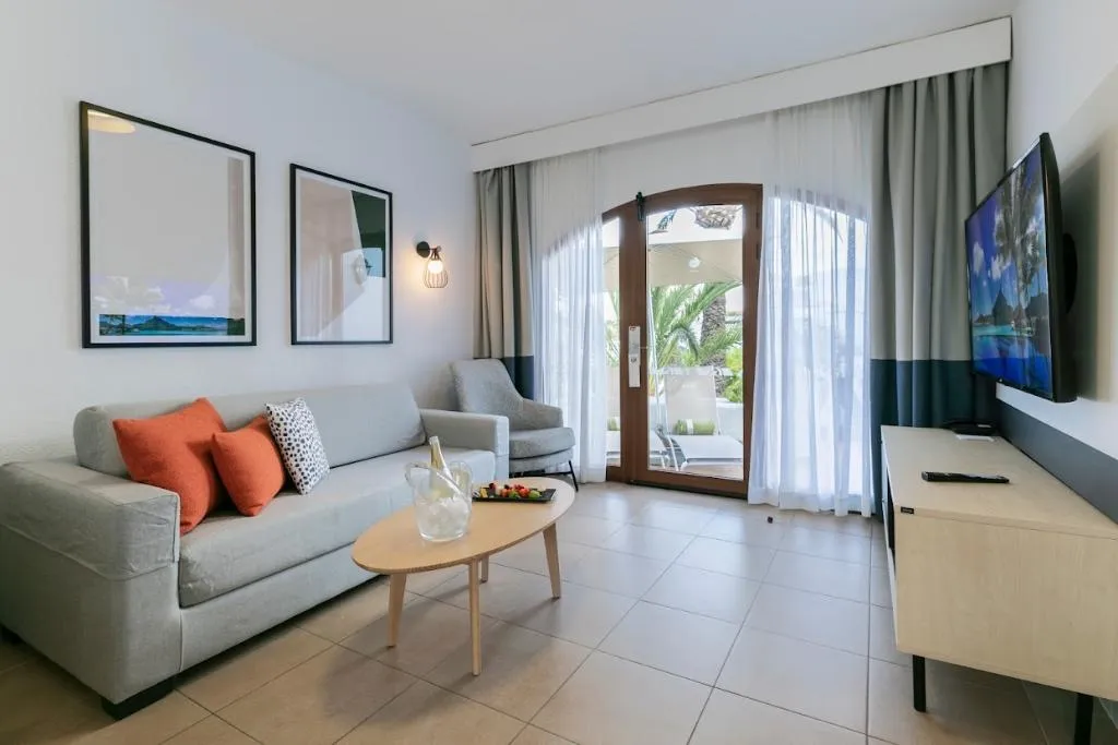 SUITE CAPACITY 3 ONE BEDROOM Room, HD Parque Cristobal Tenerife, Tenerife