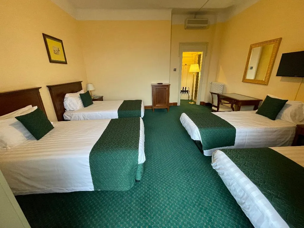 QUADRUPLE STANDARD Room, I Palazzi - Palace Grand Hotel Varese, Milan