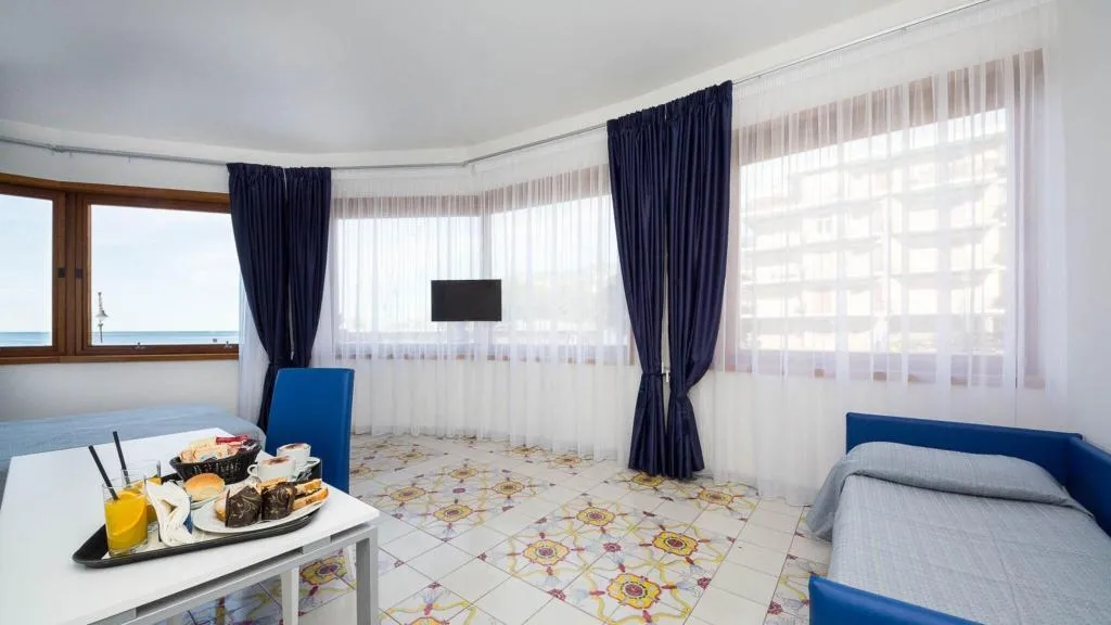 Room, Hotel Sole Splendid, Naples