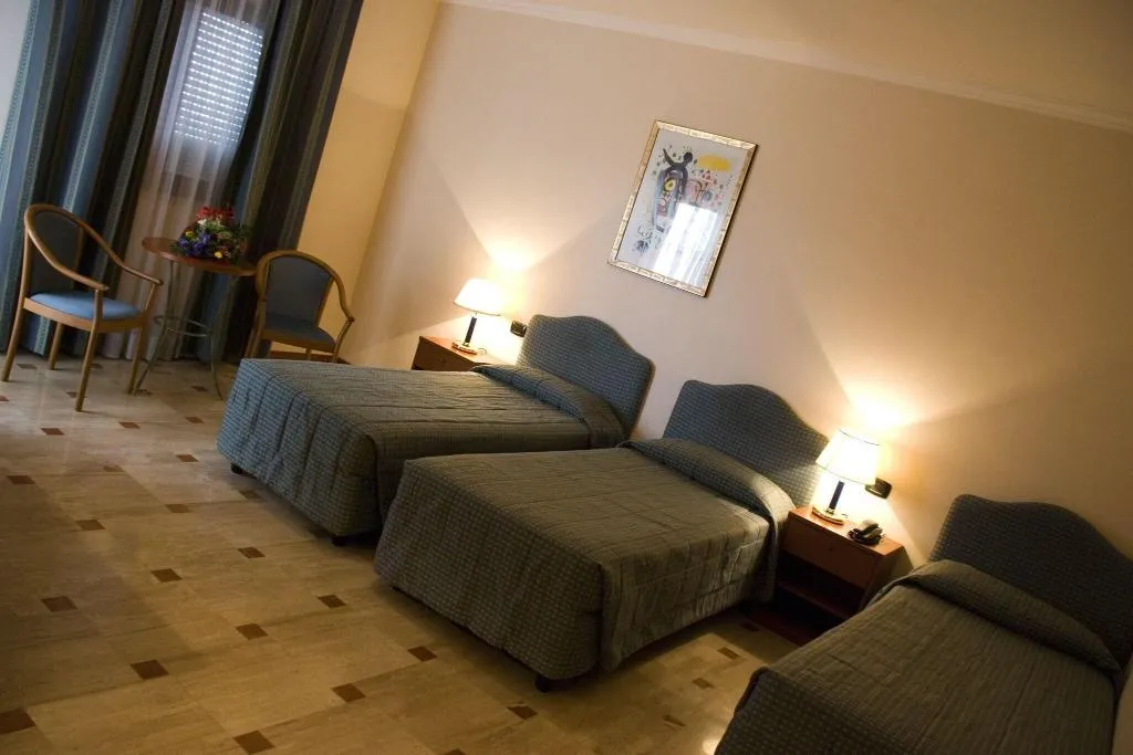 Room, Hotel Palace 2000, Rome