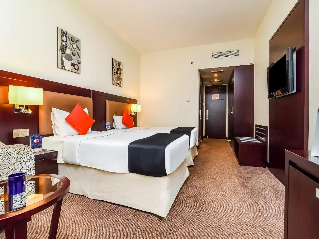 TWIN DELUXE Room, Landmark Summit Hotel, Dubai