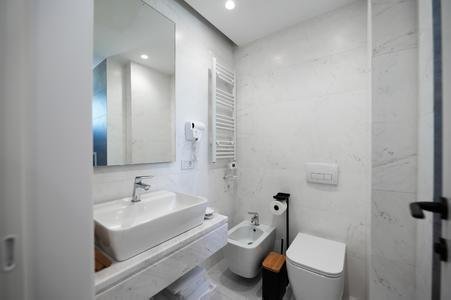 Naos Luxury Resort, Kavaje